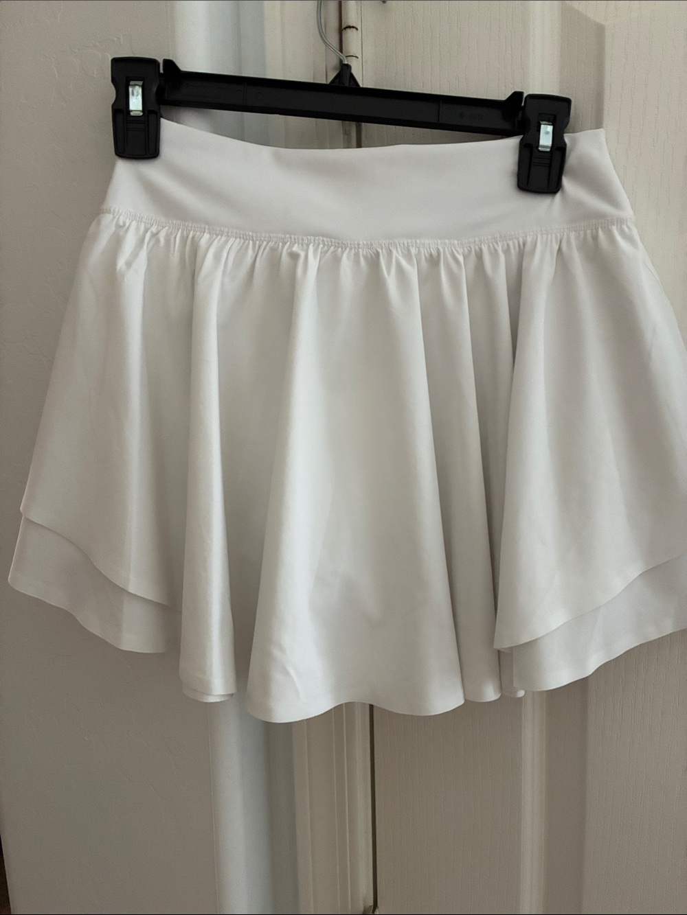Aritzia White Circle Skater Skirt